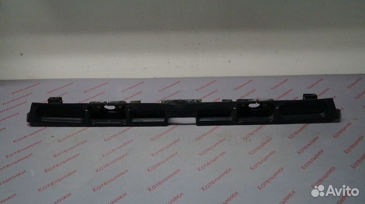 Nissan 84810-2F000 Накладка багажника