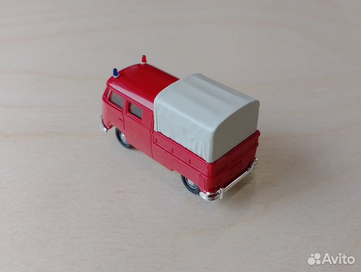 Volkswagen Transporter T1 (1950-1968) с мигалками