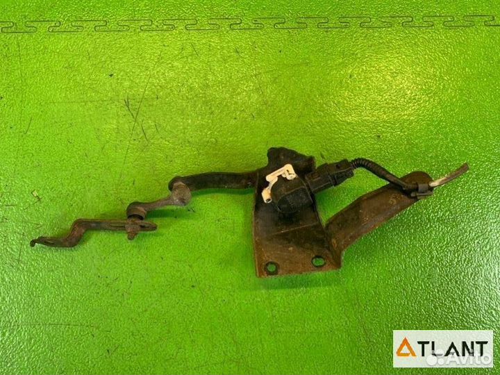 Датчик уровня кузова задняя левая toyota crown MAJ