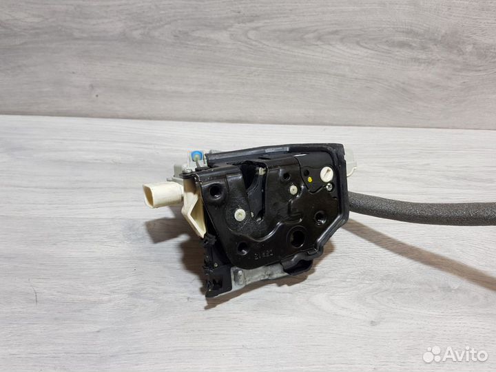 Замок двери задней правой Audi A3 8V 2012-2020