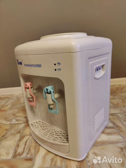 Настольный кулер для воды QiDi