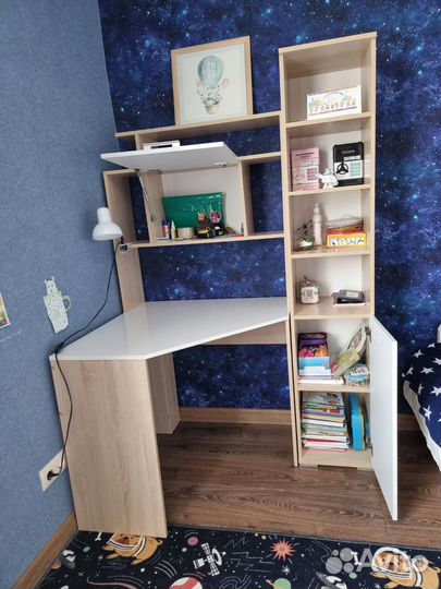 Компьютерный стол