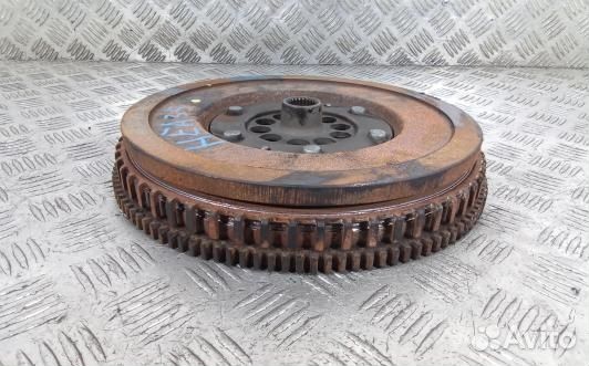 Маховик демпферный дизельный audi A6 C6 (HEA35A401