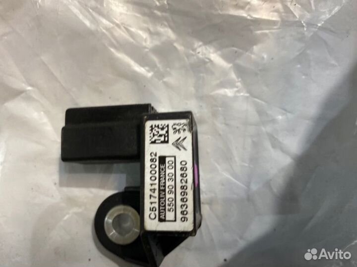 Датчик airbag лев. Citroen C5