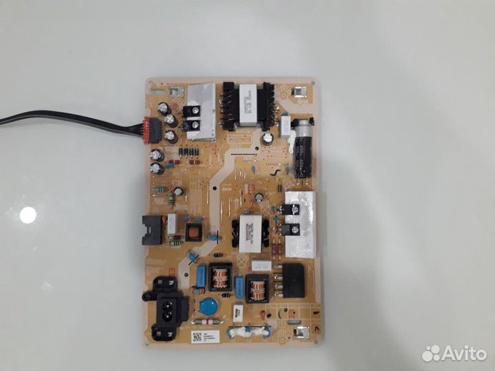 Разбор Samsung ue40nu7170