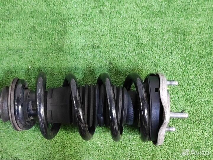 Амортизатор передний правый Mercedes-Benz C-Class