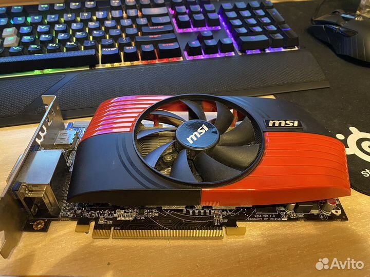MSI AMD Radeon HD 6850 видеокарта