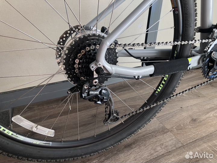 Gt avalanche comp 27.5 2019