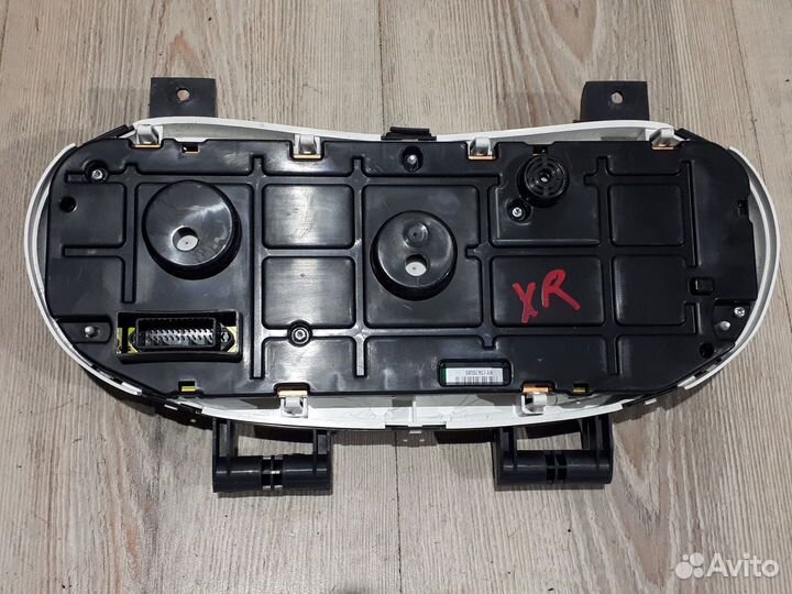 Панель приборов Приборная Щиток Доска LADA xray