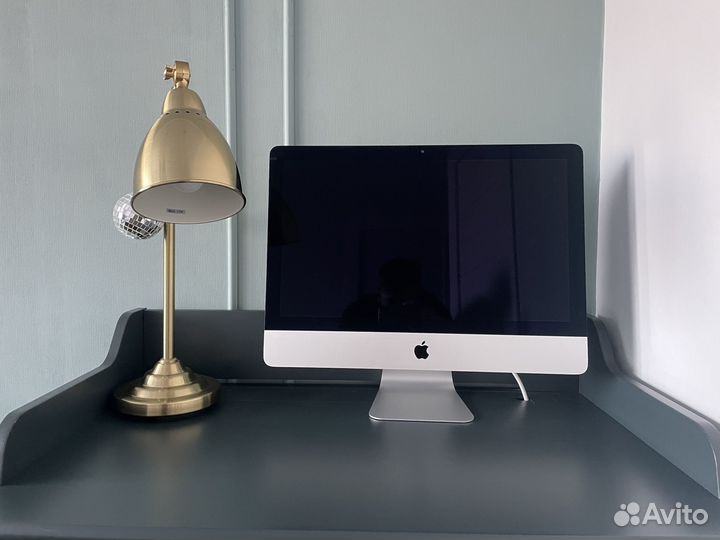 Отличный iMac 21.5 2015 SSD 512 Ram 8