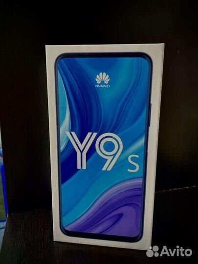 Телефон Huawei y9s