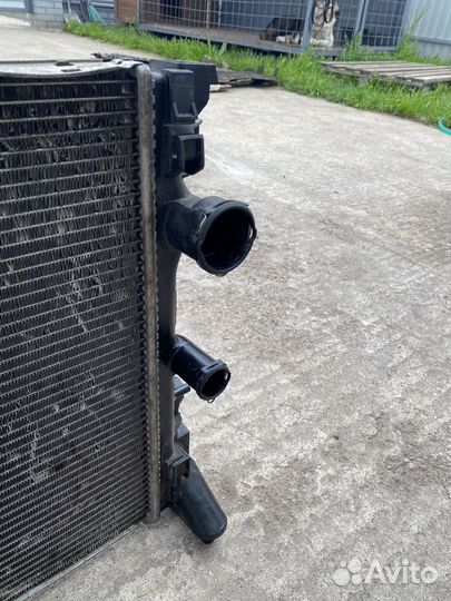 Радиатор w204