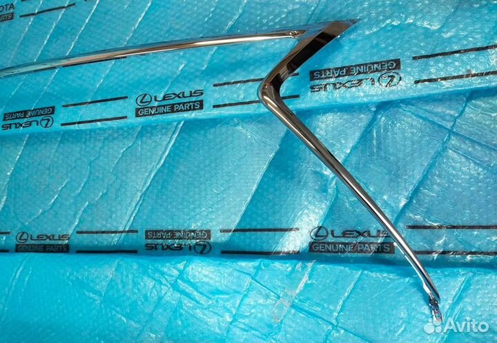 Хром решетки радиатора Лексус Nx 14-17 Новый