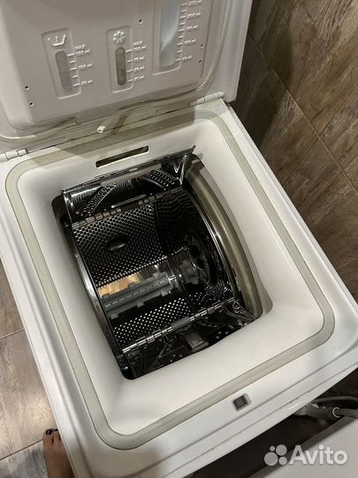 Стиральная машина с вертикальной загрузкой