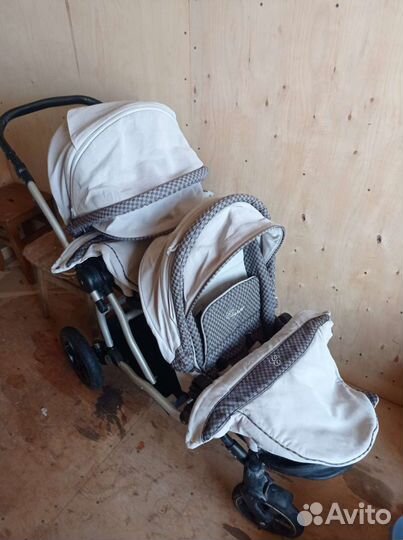 Коляска для двойни