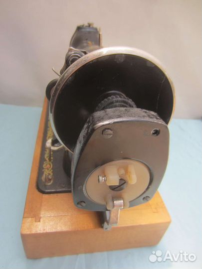 Швейная машина Подольск ручная