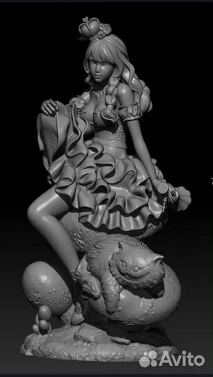 Фигурка Алисы из страны чудес