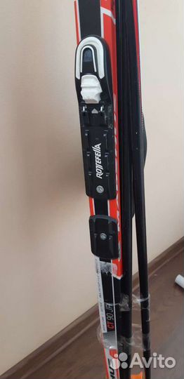 Лыжи беговые пластик