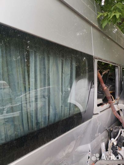 Стекло глухое левое Ford Transit 7 2008 год