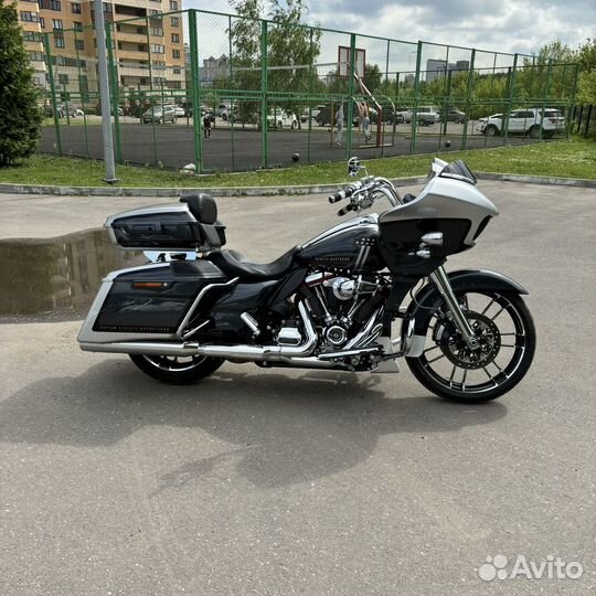 Harley Davidson CVO Road Glide fltrxse