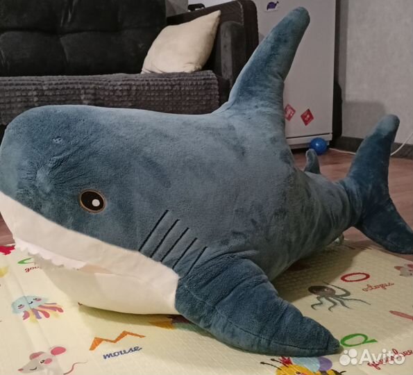 Акулы игрушки