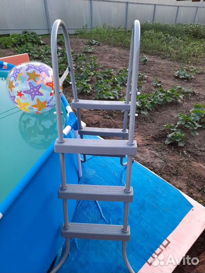 Лестница для бассейна бу