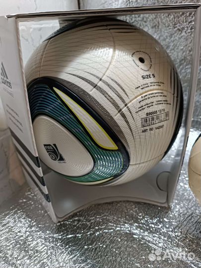 Футбольный мяч adidas jabulani speedcell 2010