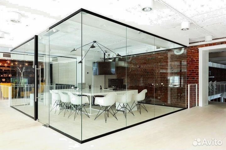 Раздвижные стеклянные перегородки