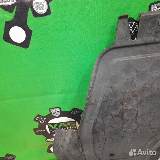 Защита двигателя 1K0825237J VW-golf-6