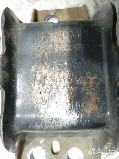 Опора двигателя правая Nissan Note E11