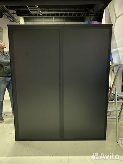 Вокальная звукоизоляционная дикторская кабина