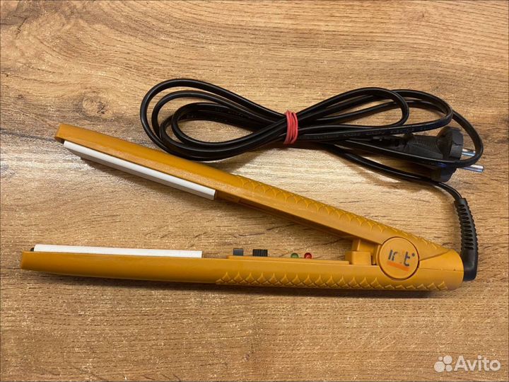 Плойка и выпрямитель