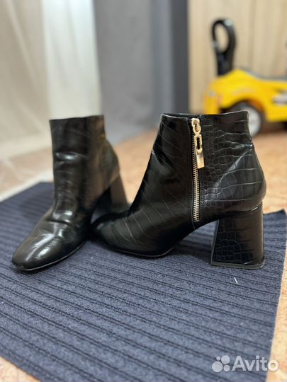 Полусапоги Stradivarius женские демисезонные