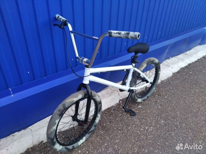 Трюковой велосипед bmx