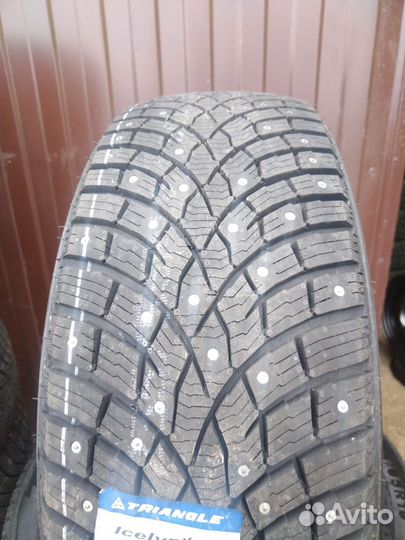 Triangle IcelynX TI501 235/55 R19 105T