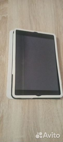 Планшет apple iPad mini 2