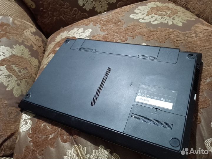 Ноутбук Samsung NP305V5A на запчасти