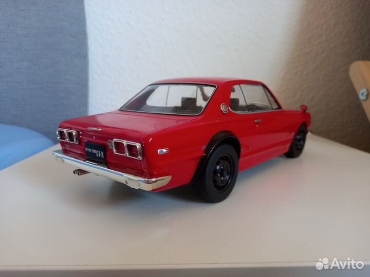 Nissan Skyline GT-R 1972 1:18 Triple 9
