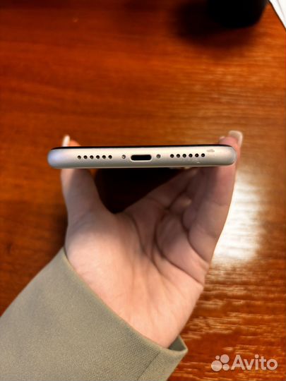 iPhone Xr, 128 ГБ