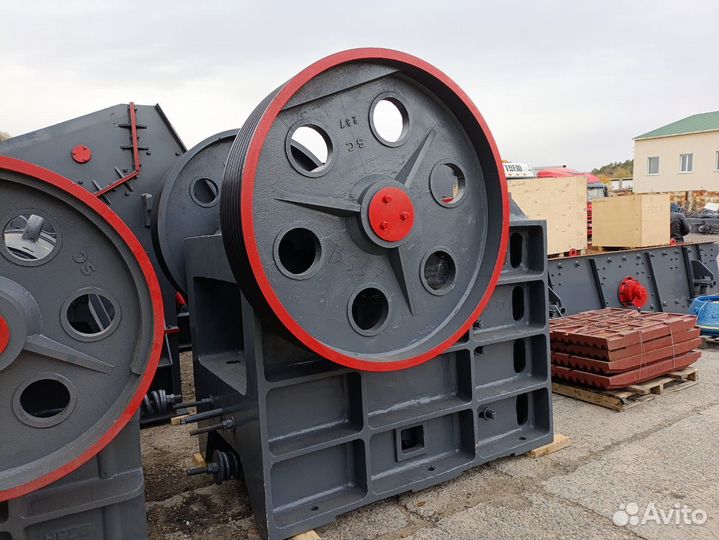 Щековая дробилка PE 600x900