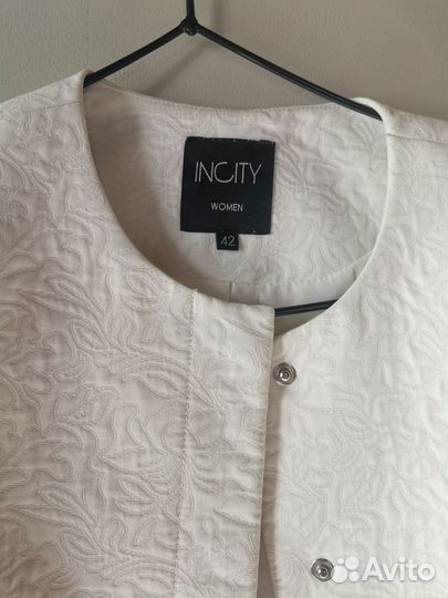 Пиджак белый