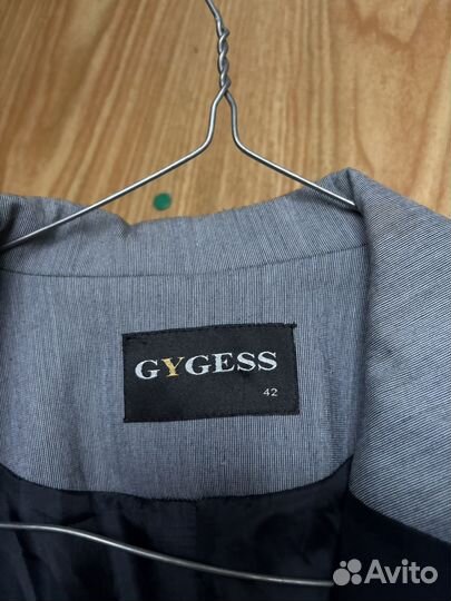 Пиджак женский