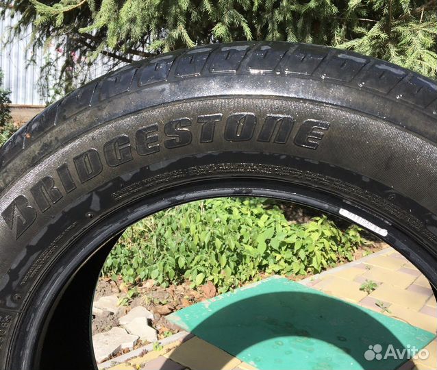 Bridgestone Dueler H/T 225/65 R17 101H