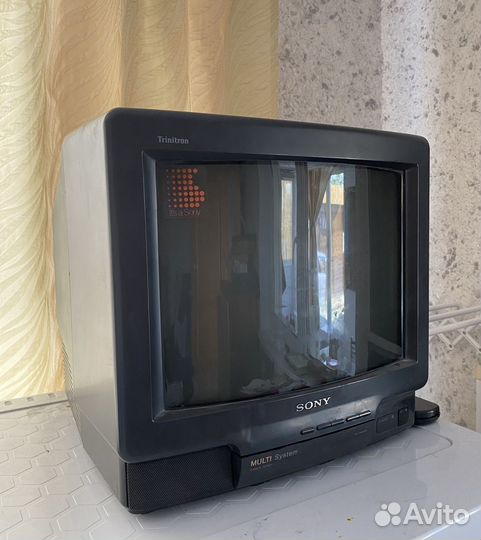 Телевтзор Sony