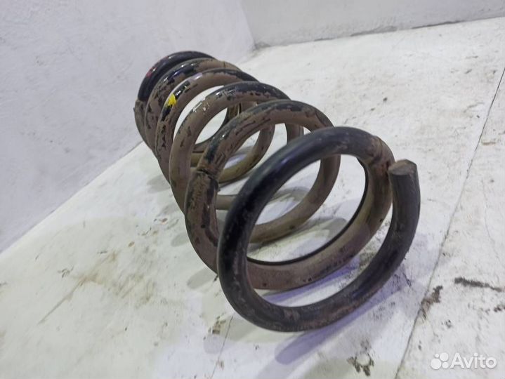 Пружина задняя Инфинити