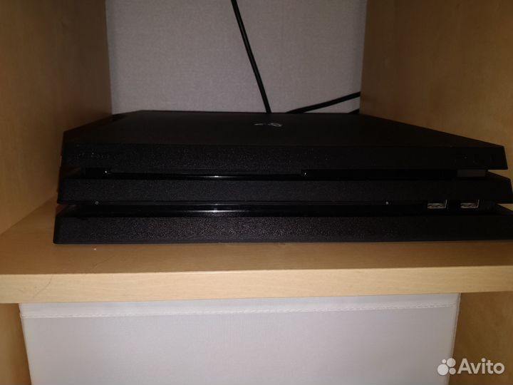 Sony playstation 4 pro 1tb