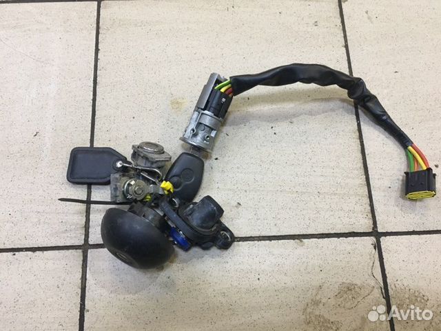 Комплект ключей Nissan Almera G15 K4M A490 2013