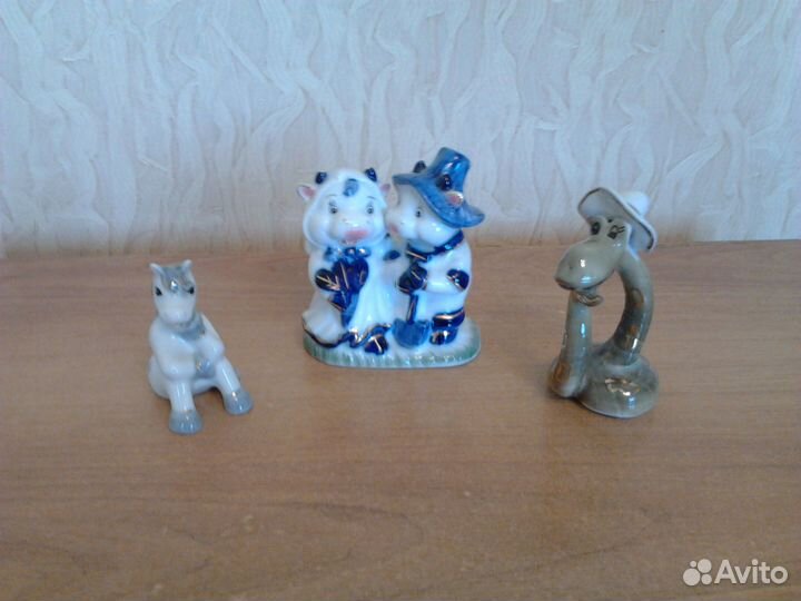 Статуэтки, ваза