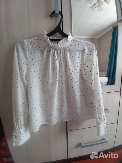 Блузки, юбки