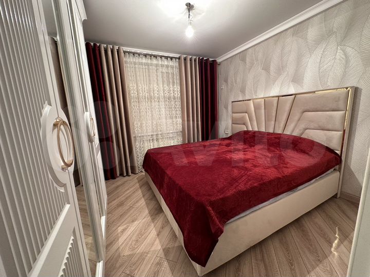 2-к. квартира, 74 м², 4/9 эт.